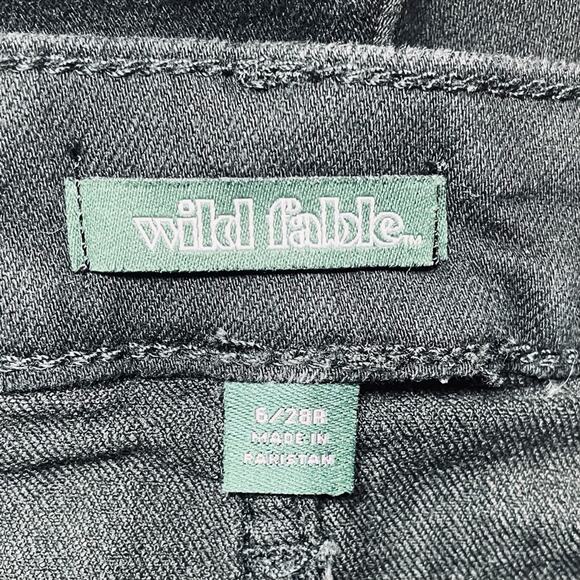 WILD FABLE 90S RETRO HIGH RISE DENIM JEAN SHORTS BLACK MEDIUM 6 / 28 - Picture 3 of 6